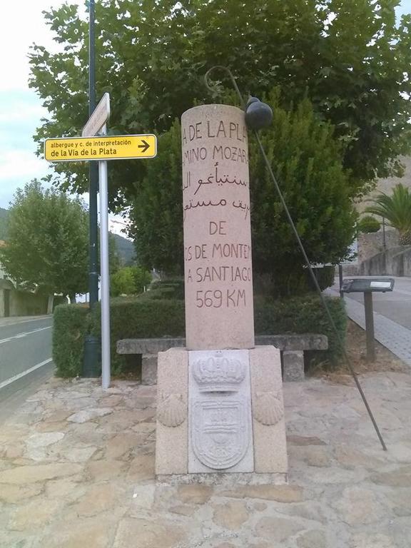Albergue Turistico Via De La Plata Banos De Montemayor Dış mekan fotoğraf